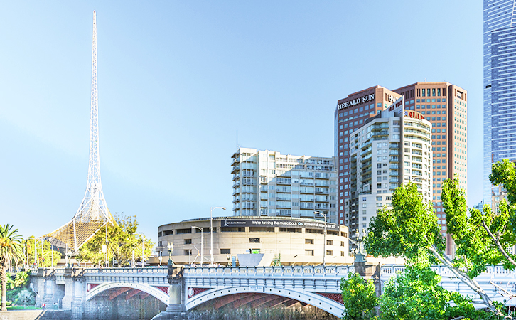 澳洲八大其中四所名校扩大招生，调整招生门槛