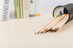 美国留学vs加拿大留学：全方位对比